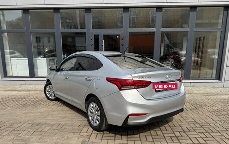 Hyundai Solaris II рестайлинг, 2017 год, 1 180 000 рублей, 2 фотография