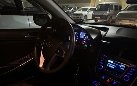 Hyundai Solaris II рестайлинг, 2015 год, 1 380 000 рублей, 8 фотография