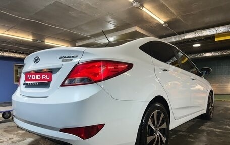 Hyundai Solaris II рестайлинг, 2015 год, 1 380 000 рублей, 21 фотография