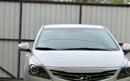 Hyundai Solaris II рестайлинг, 2015 год, 1 380 000 рублей, 12 фотография