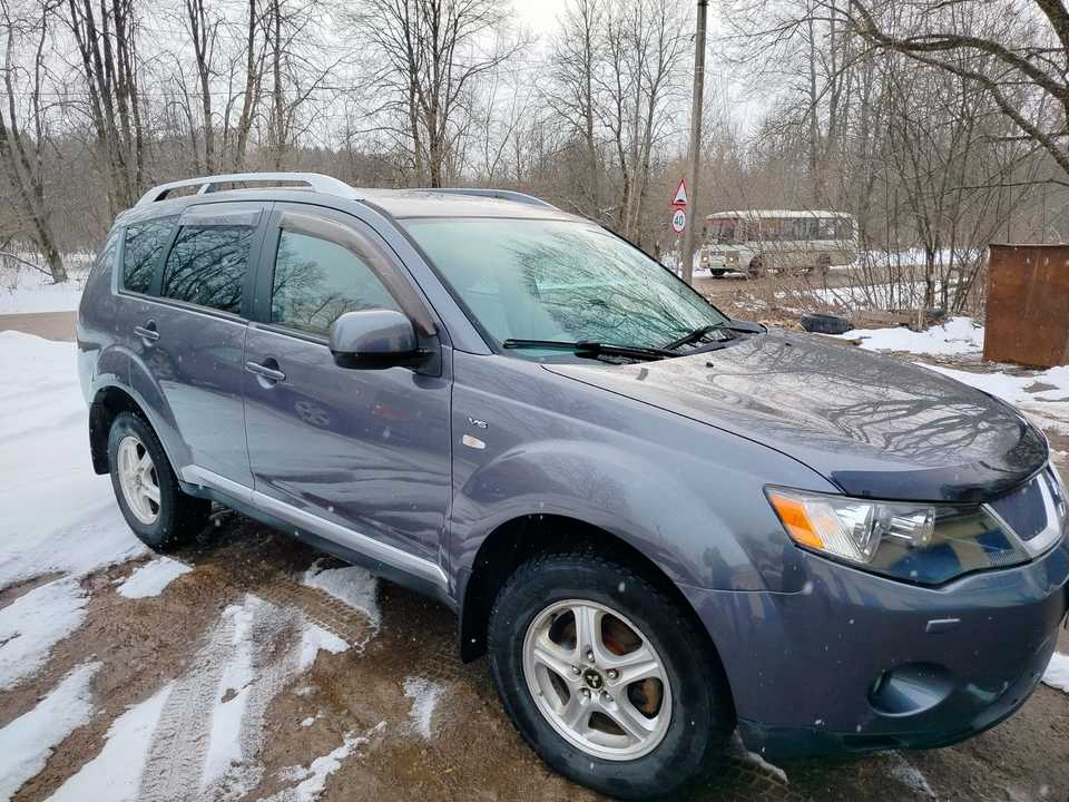 Mitsubishi Outlander II, 2007 год, 1 050 000 рублей, 13 фотография