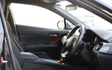 Toyota C-HR I рестайлинг, 2019 год, 2 185 000 рублей, 7 фотография