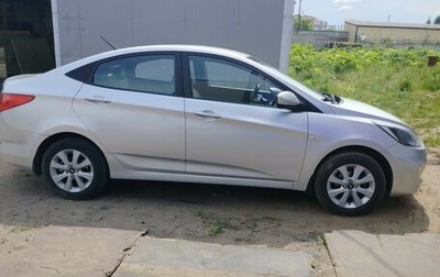 Hyundai Solaris II рестайлинг, 2013 год, 500 000 рублей, 1 фотография