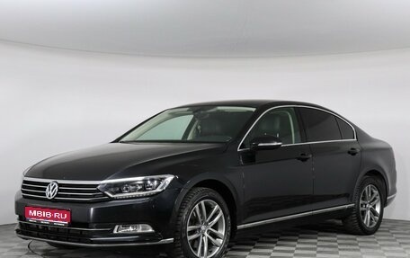 Volkswagen Passat B8 рестайлинг, 2018 год, 1 999 000 рублей, 1 фотография