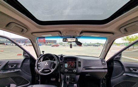 Mitsubishi Pajero IV, 2011 год, 2 450 000 рублей, 34 фотография