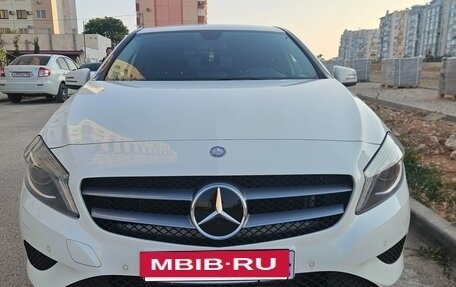 Mercedes-Benz A-Класс, 2015 год, 1 600 000 рублей, 3 фотография