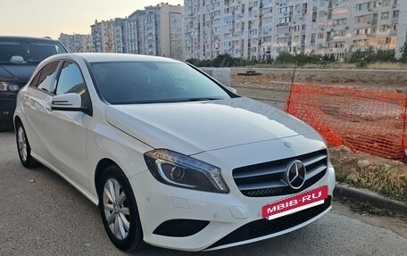 Mercedes-Benz A-Класс, 2015 год, 1 600 000 рублей, 2 фотография