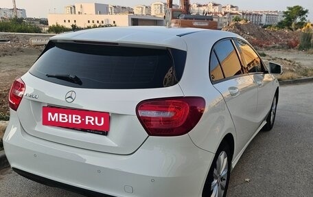 Mercedes-Benz A-Класс, 2015 год, 1 600 000 рублей, 4 фотография