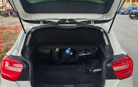 Mercedes-Benz A-Класс, 2015 год, 1 600 000 рублей, 17 фотография