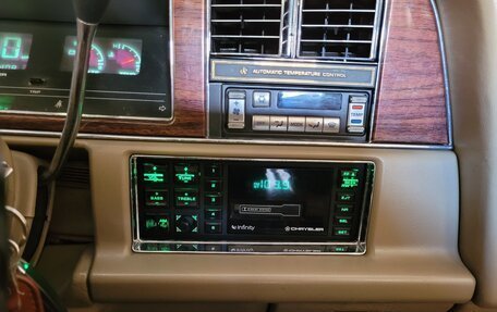 Chrysler Imperial VII, 1992 год, 750 000 рублей, 5 фотография