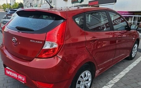 Hyundai Solaris II рестайлинг, 2011 год, 700 000 рублей, 5 фотография