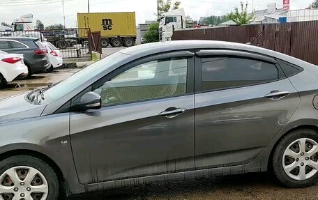 Hyundai Solaris II рестайлинг, 2015 год, 790 000 рублей, 2 фотография