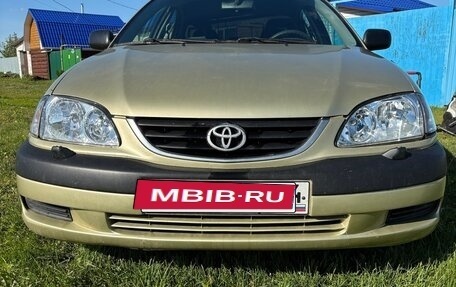 Toyota Avensis III рестайлинг, 2001 год, 400 000 рублей, 3 фотография