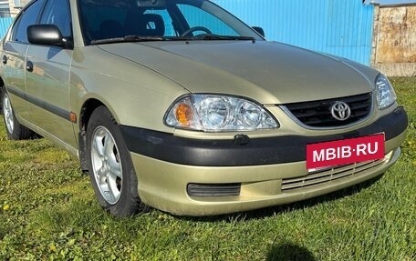 Toyota Avensis III рестайлинг, 2001 год, 400 000 рублей, 4 фотография