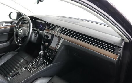 Volkswagen Passat B8 рестайлинг, 2018 год, 1 999 000 рублей, 10 фотография