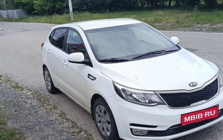 KIA Rio III рестайлинг, 2016 год, 1 000 000 рублей, 1 фотография