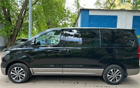 Hyundai Grand Starex Grand Starex I рестайлинг 2, 2019 год, 3 600 000 рублей, 9 фотография
