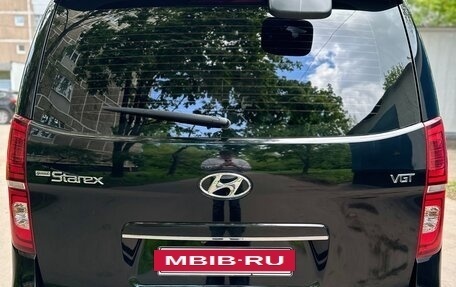 Hyundai Grand Starex Grand Starex I рестайлинг 2, 2019 год, 3 600 000 рублей, 8 фотография
