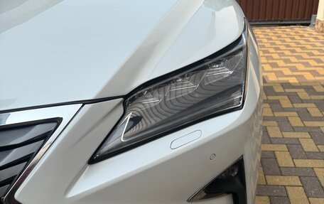 Lexus RX IV рестайлинг, 2017 год, 2 300 000 рублей, 6 фотография
