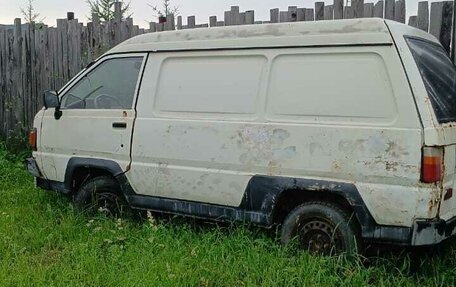 Toyota Lite Ace III, 1990 год, 90 000 рублей, 2 фотография