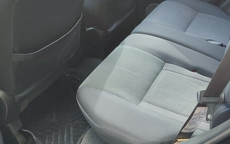 Toyota RAV4, 2003 год, 890 000 рублей, 8 фотография