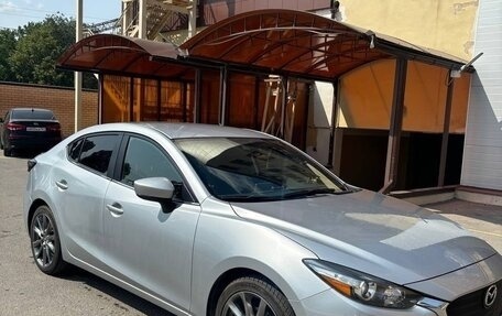 Mazda 3, 2018 год, 1 750 000 рублей, 4 фотография