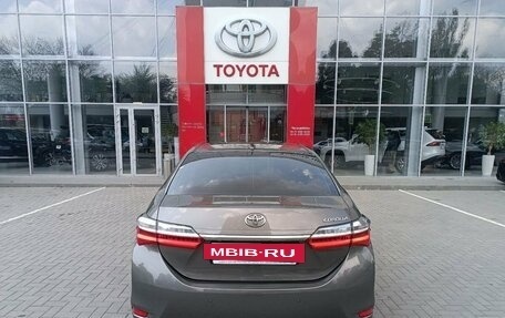 Toyota Corolla, 2018 год, 1 890 000 рублей, 7 фотография