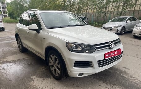 Volkswagen Touareg III, 2014 год, 2 900 000 рублей, 2 фотография