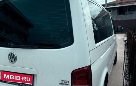 Volkswagen Multivan T5, 2012 год, 2 950 000 рублей, 4 фотография