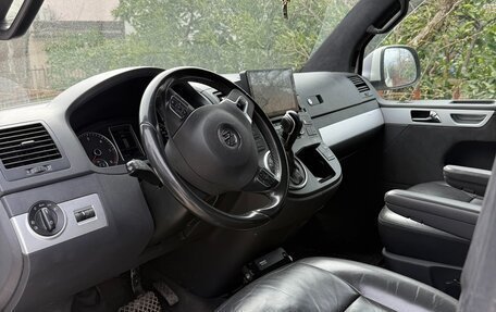 Volkswagen Multivan T5, 2012 год, 2 950 000 рублей, 12 фотография