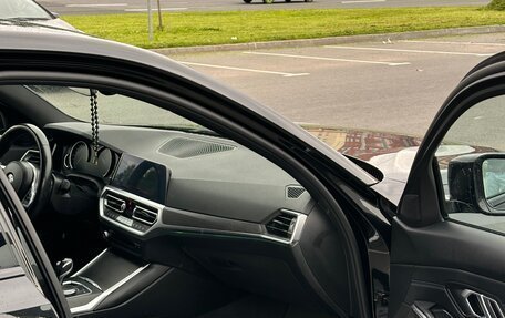 BMW 3 серия, 2020 год, 3 800 000 рублей, 3 фотография