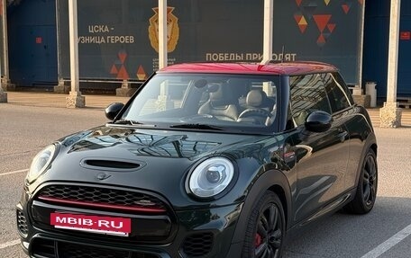 MINI Hatch, 2017 год, 2 750 000 рублей, 2 фотография