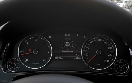 Volkswagen Touareg III, 2017 год, 4 299 000 рублей, 16 фотография