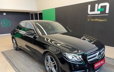 Mercedes-Benz E-Класс, 2019 год, 4 600 000 рублей, 1 фотография