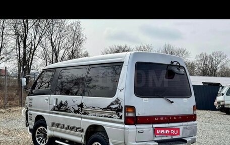 Mitsubishi Delica III, 1991 год, 675 000 рублей, 1 фотография