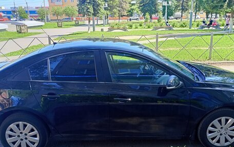 Chevrolet Cruze II, 2014 год, 900 000 рублей, 4 фотография