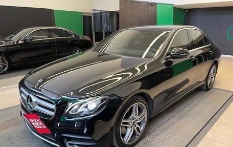 Mercedes-Benz E-Класс, 2019 год, 4 600 000 рублей, 3 фотография