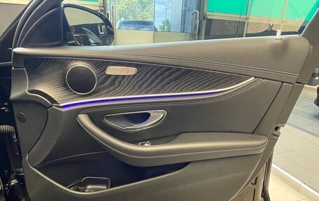 Mercedes-Benz E-Класс, 2019 год, 4 600 000 рублей, 16 фотография