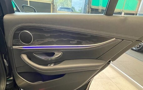 Mercedes-Benz E-Класс, 2019 год, 4 600 000 рублей, 20 фотография