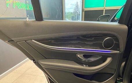 Mercedes-Benz E-Класс, 2019 год, 4 600 000 рублей, 18 фотография