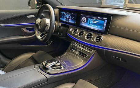 Mercedes-Benz E-Класс, 2019 год, 4 600 000 рублей, 15 фотография