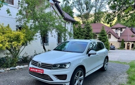 Volkswagen Touareg III, 2015 год, 3 750 000 рублей, 3 фотография