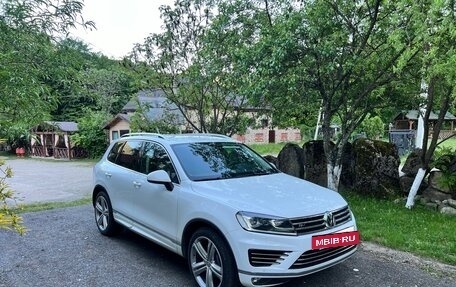 Volkswagen Touareg III, 2015 год, 3 750 000 рублей, 2 фотография