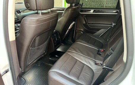 Volkswagen Touareg III, 2015 год, 3 750 000 рублей, 10 фотография
