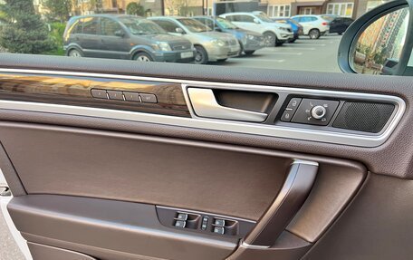 Volkswagen Touareg III, 2015 год, 3 750 000 рублей, 13 фотография