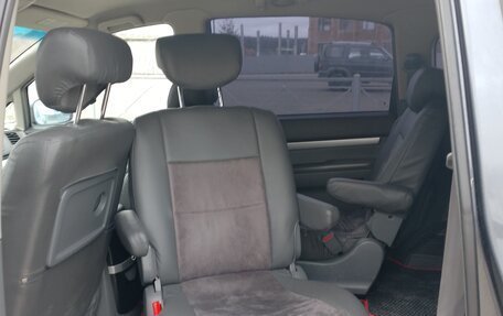 SsangYong Rodius I, 2007 год, 890 000 рублей, 16 фотография