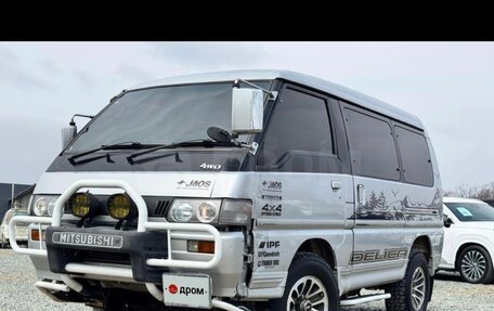Mitsubishi Delica III, 1991 год, 675 000 рублей, 5 фотография
