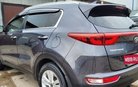 KIA Sportage IV рестайлинг, 2017 год, 1 800 000 рублей, 4 фотография