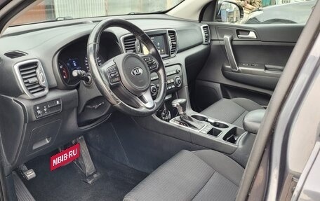 KIA Sportage IV рестайлинг, 2017 год, 1 800 000 рублей, 10 фотография