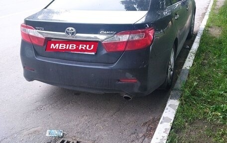 Toyota Camry, 2014 год, 4 фотография